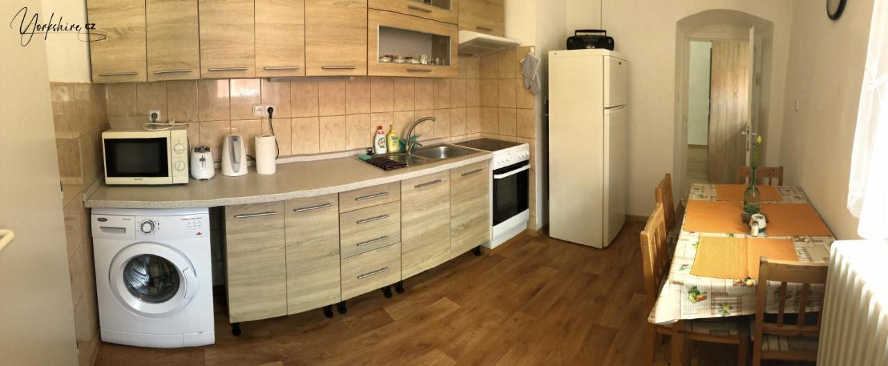 Apartment Yorkshire Bujanov Exterior foto