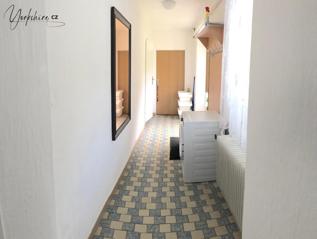 Apartment Yorkshire Bujanov Exterior foto